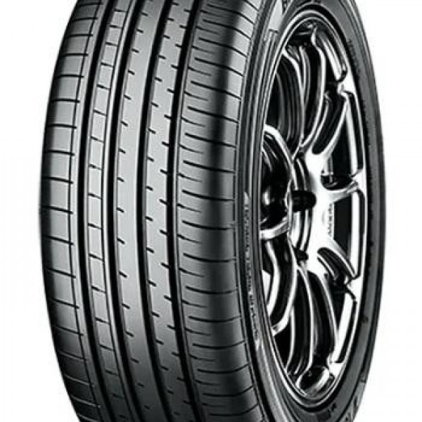 225/55R17 YOKOHAMA BluEarth-XT AE61 97W  CA68